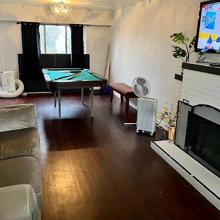 Vintage - 3 Bed House - North Surrey - Ping-Pong And Pool Table - Tv Cable Exterior foto