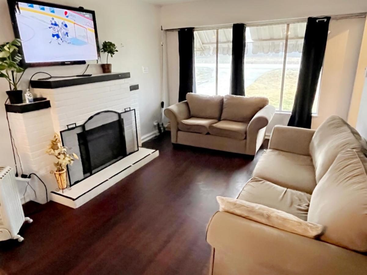 Vintage - 3 Bed House - North Surrey - Ping-Pong And Pool Table - Tv Cable Exterior foto